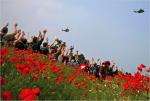 thumb_flowers_people_power_helicopters