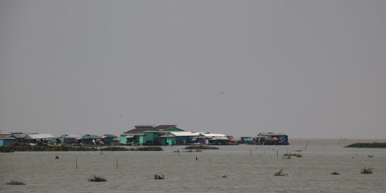 Survival Above Water: The Women of Anlong Reang Fishery Site in the Tonle Sap